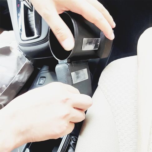 منظم حشو فجوات مقعد السيارة مع حامل أكواب عالمي لملء الفجوة بين المقعد ووحدة التحكم باللون الأسود، مانع السقوط، قطعتان VE in Kuwait