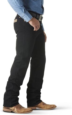 بنطلون جينز رجالي من Wrangler Cowboy Cut Active Flex Original Fit، أسود، 38 عرض × 32 طول in Saudi Arabia