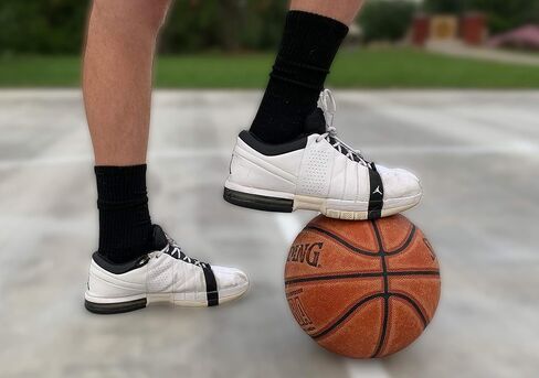 TCK Basketball Socks for Men or Women 9-11, 10-13, Elite Athletic Cushion Crew Socks with Arch Compression 3-pack in Saudi Arabia