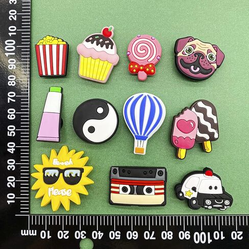 هيتيكدا مجموعة من 100 120 150 قطعة من تعليقات الاحذية للفخار وقبقاب الفخار والفقاعات المتنوعة، اشكال لطيفة متنوعة من بلاستيك PVC للاطفال الاولاد والبنات والرجال والنساء، هدايا حفلات اعياد الميلاد in Kuwait