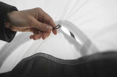 هيمبلانيت أصلي | باب خلفي V2، خيمة تتسع لـ 4 أشخاص | خيمة تخييم قابلة للنفخ | خيمة خارجية وأرضية خيمة - 5000 مم | لا حاجة لأعمدة الخيمة | يدعم 1% للكوكب in Kuwait