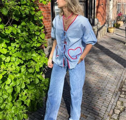 الحب القلب التطريز بيبلوم بلوزة للنساء قصيرة نفخة الأكمام التعادل الجبهة قميص Y2k الفتيات لطيف بيبي دول بلوزة in Kuwait