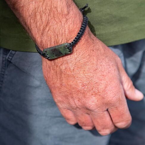 100% New Zealand Jade Bracelet for Men and Women, Hand Carved Maori Bracelet Jade Pendant for Men With Black Macrame Adjustable Cord, Pounamu Green Stone, Nephrite Jade Bracelet 1in (25mm) in Saudi Arabia