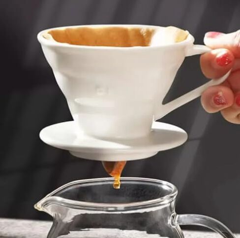 Roast'n Berry Pour Over Coffee Dripper - ملحقات سيراميك بطيئة التخمير للمنزل والمقهى والمطاعم - هدية سهلة لصانع المشروب اليدوي - صانع نكهة قوية - مرشحات مخروطية ورقية V01 (أبيض) in Saudi Arabia