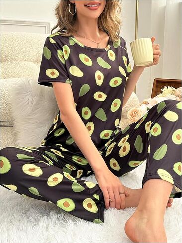 Women's 2 Piece Pajama Set Heart Print Short Sleeve Round Neck Tee Top and Pants Pj Set Cute Sleepwear in Saudi Arabia
