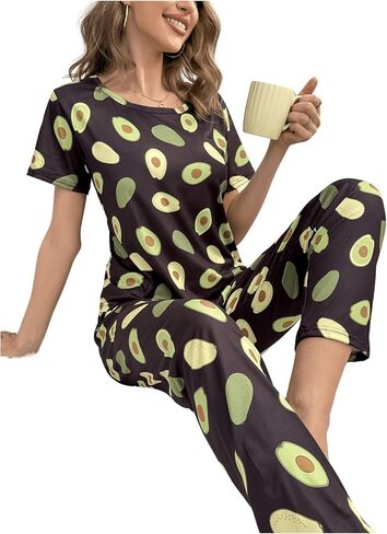Women's 2 Piece Pajama Set Heart Print Short Sleeve Round Neck Tee Top and Pants Pj Set Cute Sleepwear in Saudi Arabia