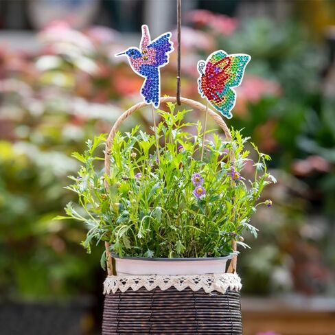 مجموعة طلاء فني ماسي من FineGood مكونة من 8 قطع، لوحات فنية ماسية على شكل فراشة الطيور لديكور ساحة الحديقة، مجموعات فنية ماسية ذاتية الصنع للبالغين in Kuwait