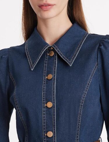 فستان نسائي من الدنيم بأزرار سفلية وياقة على شكل طية صدر السترة، فستان كاجوال متوسط ​​الطول مع حزام in Kuwait