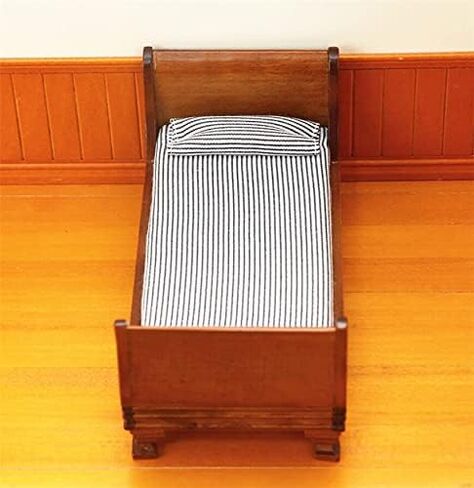 1:12 Dollhouse Miniature Doll Furniture Vintage Wooden Single Bed Stripe Bedding in Saudi Arabia