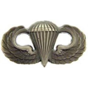 Dress Badge: Basic Parachutist Insignia - miniature, oxidized