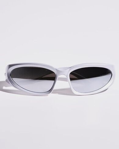 Hero and Villain Retro Y2K Sunglasses for Women Men Classic 90s Vintage Trendy wraparound glasses in Saudi Arabia