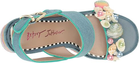 صندل نسائي بكعب عالٍ من Betsey Johnson in Saudi Arabia