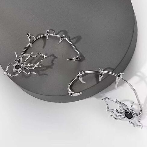 Spider Ear Cuff for Women Halloween Spider Earrings Spider Earrings Gothic Earrings Punk Earrings Non Pierced Earrings Halloween Costume Cosplay Jewelry for Girls in Saudi Arabia
