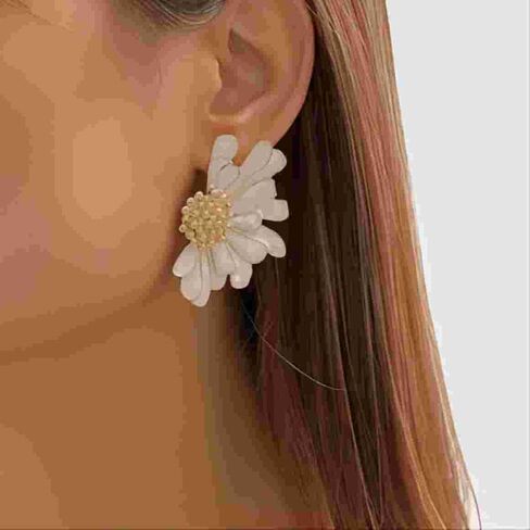 Vintage Statement Earrings For Women Girls, Trendy Statement Stud Fall 14k Gold White Daisy Flower Hypoallergenic Earrings Jewelry Gifts. in Saudi Arabia