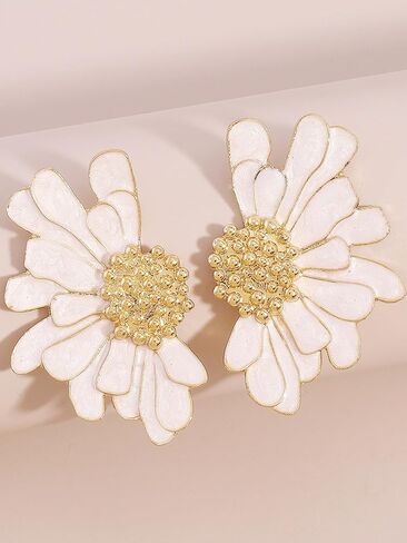 Vintage Statement Earrings For Women Girls, Trendy Statement Stud Fall 14k Gold White Daisy Flower Hypoallergenic Earrings Jewelry Gifts. in Saudi Arabia