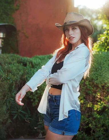 Lanzom إمرأة رجل القش الشاطئ قبعة الشمس الكلاسيكية الشكل قبعة الشمس Packable قبعة الصيف قبعة رعاة البقر UPF 50+ in Kuwait