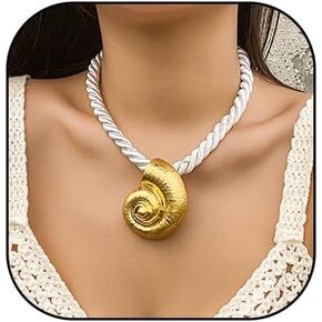 Boho Conch Shell Starfish Pendant Necklace Ocean Animal Sea Shell Statement Necklace Bohemian Beach Spiral Shell Clavicle Necklace Jewelry for Women