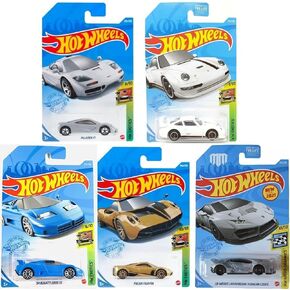 Hot Wheels Super Car Exotics Madness 5 Pack Random Diecast Bundle Set with Various Lambos, Lotus, Porsches, Mclarens, Paganis and More