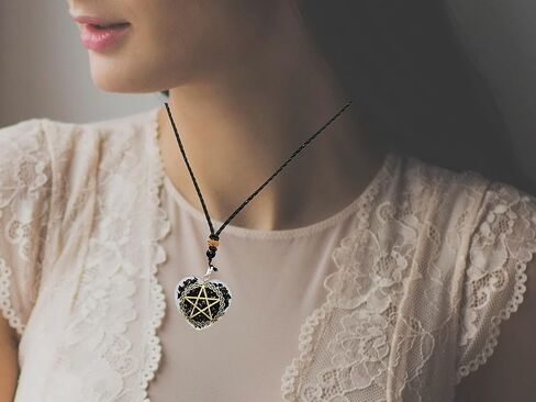 قلادة مذهلة من الأحجار الكريمة على شكل قلب شونغايت أورجونيت على شكل نجمة خماسية للحماية - قلادة أورجون قوية للرجال والنساء والأطفال (الخماسي) in Kuwait