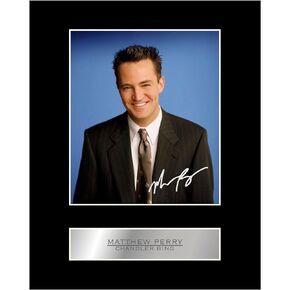 Matthew Perry Pre Printed Signature Signed Mounted Photo Display #11 Printed Autograph Picture 10x8 Inch Mount