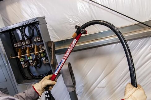 بولدوج بندر 500 مليون متر مكعب وبندر كابل أصغر in Kuwait