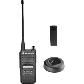 4 x Motorola CP100D Analog UHF Portable Two Way Radio with Display and Limited Keypad, 16 Channel, 4 Watt (403-480MHz) - 4 Pack Bundle