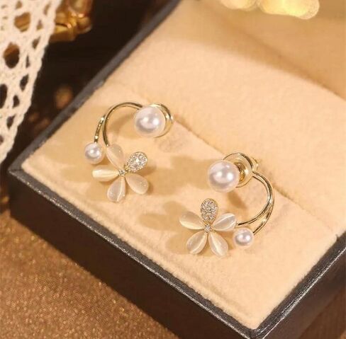 Trendy New Stone Huggie Ear Cuff Flower Pearl Stud Earrings for Women in Saudi Arabia