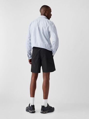 GAP Men's 7" Easy Shorts in Saudi Arabia