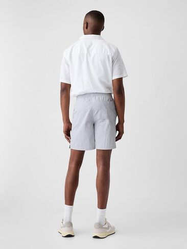 GAP Men's 7" Easy Shorts in Saudi Arabia