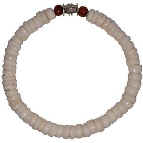 Hawaiian Jewelry 7 Inch Puka Shell Bracelet with Twist Barrel Closure