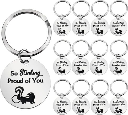 12 قطعة من هدايا التخرج له، فخورة جدًا بك، سلسلة مفاتيح التخرج، فئة 2024، هدية التخرج، سلسلة مفاتيح للنساء والرجال والطلاب والممرضات والماجستير وخريجي المدرسة الثانوية in Kuwait