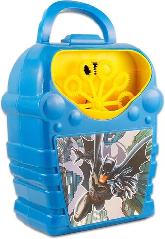 مجموعة عصا فقاعات باتمان للفتيات - حزمة بدون انسكاب، دلو فقاعات باتمان مع عصا فقاعات وملصقات فقاعات بلس، المزيد | ألعاب باتمان الخارجية in Kuwait