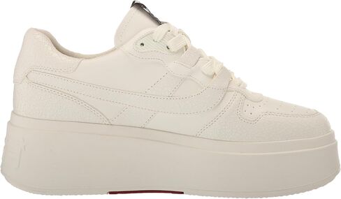 Match Sneaker in Saudi Arabia