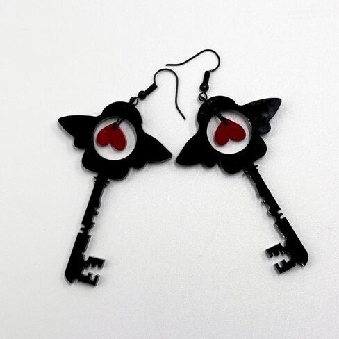 أقراط مفاتيح هازبين أقراط أنيمي للنساء والرجال مجوهرات على شكل حلق كوسبلاي لمحبي الرسوم المتحركة in Kuwait