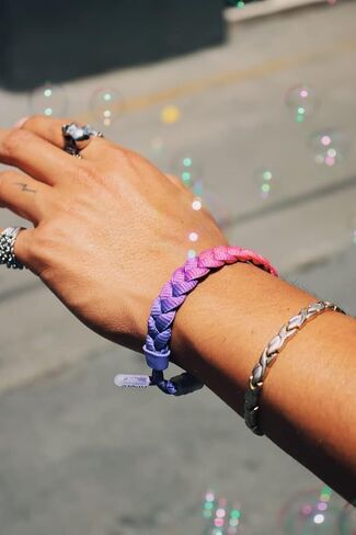 أساور Rastaclat الأصلية المضفرة يدويًا لقطرات غروب الشمس/أساور المجرة القابلة للتعديل لجميع الأعمار (عبوة من قطعتين) رائعة للأزواج in Kuwait