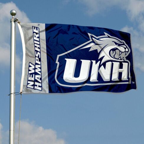 علم الكلية الكبير بجامعة نيو هامبشاير وايلد كاتس UNH in Saudi Arabia