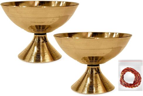 مجموعة Satvik مكونة من قطعتين من مصباح زيت الزينة المصنوع يدويًا من النحاس Pyali Diya Deepak Payali Deepam Kutthu Vilakku هدية الإرجاع الهندية لمنزل جديد in Kuwait