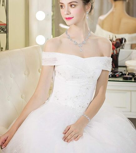 مجموعة مجوهرات الزفاف من Florideco للنساء من حجر الراين وقلادة وسوار ومجموعة من المجوهرات الكريستالية لوصيفة العروس in Kuwait