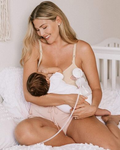 Kindred Bravely 2-Pack Hands Free Pumping Bra Bundle (Black and Beige, Medium) in Saudi Arabia