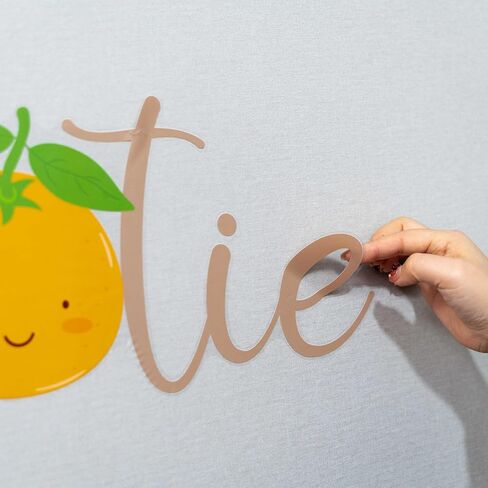 علامة ملصقة لحفلة استحمام الطفل A Little Cutie is On The Way - زينة حمام الطفل باللون البرتقالي، ديكور حفلة عيد ميلاد، علامة لصائق تكشف عن الجنس للفتيات أو الصبيان (ملصق صغير لطيف) in Kuwait