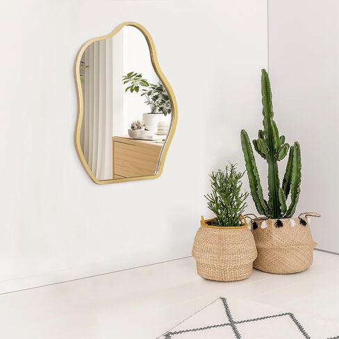 مرآة ذهبية غير منتظمة لديكور الحائط، مرآة حائط حديثة غير متناظرة بإطار خشبي، شكل فريد من نوعه، مرآة فنية متموجة لتزيين غرفة المعيشة وغرفة النوم ومدخل الحمام in Kuwait