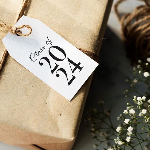 25 علامة تعليق لهدايا التخرج من فئة 2024 من أجل هدايا الحفلات أو الهدايا أو ديكورات الشكر المصنوعة في الولايات المتحدة الأمريكية in Kuwait