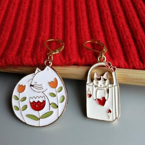 4PCS Poker Cat Crochet Removable Locking Stitch Markers for Knitting and Crocheting Cute Metal Charms Great Gift Knitting Supplier in Saudi Arabia