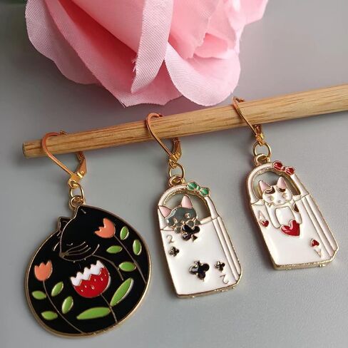 4PCS Poker Cat Crochet Removable Locking Stitch Markers for Knitting and Crocheting Cute Metal Charms Great Gift Knitting Supplier in Saudi Arabia
