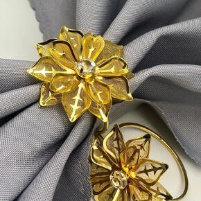 Napkin Rings Set of 6 Serviette Holder Butterfly Buckles Napkin Rings for Dinner, Holiday Parties, Wedding, Dinner Party, Valentine's Day Table Decorations Gold
