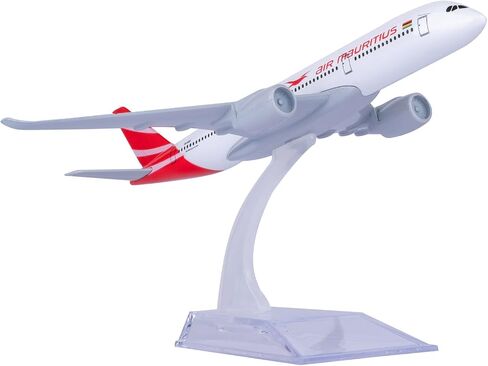 طائرة طراز Diecast بمقياس 1/400 للبالغين موريشيوس A350 نموذج طائرة طائرات مصبوبة لديكور المنزل/المكتب in Saudi Arabia