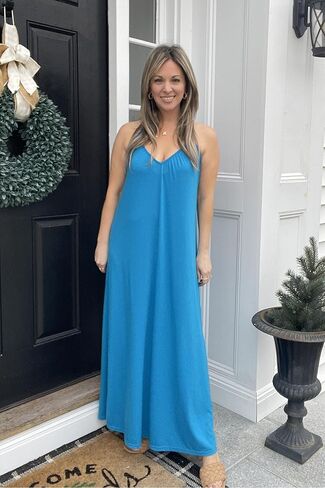 Naggoo Women's Summer Sexy Backless Maxi Dress Halter V Neck Long Dress Pleated Flowy Casual Beach Dress in Kuwait