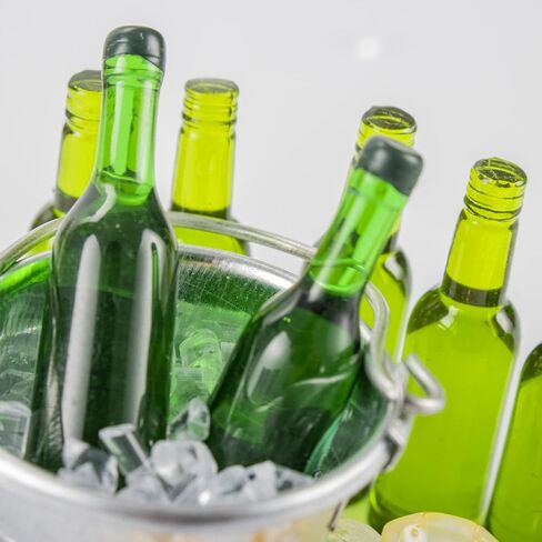 مجموعة بيرة مصغرة 1:12 سلة نبيذ حمراء صغيرة مع برميل بيرة (مجموعة من 15) in Kuwait