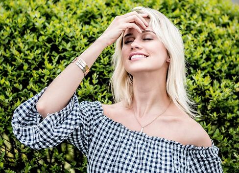 هدية تذكارية من JoycuFF لفقدان من أحببت هدية فراشة للأم المفقودة والأب من الفولاذ المقاوم للصدأ مجوهرات منقوشة تقول أنك تركت لي ذكريات جميلة، حبك هو دليلي... in Kuwait