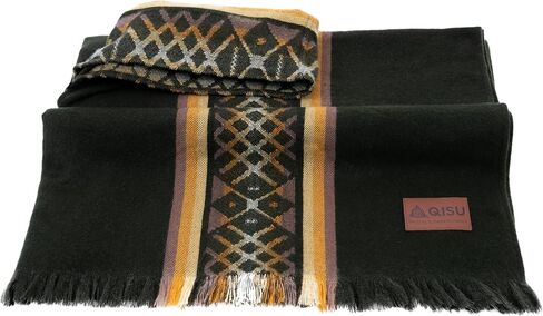 QISU Pachamama Poncho، معطف صوف الألبكة، النمط الغربي، فريد ومصنوع يدويًا في الإكوادور، معطف سميك ودافئ وصوف الألبكة، مقاس 43 × 70 بوصة مستطيل، خفيف الوزن وناعم، صنع في الإكوادور in Kuwait